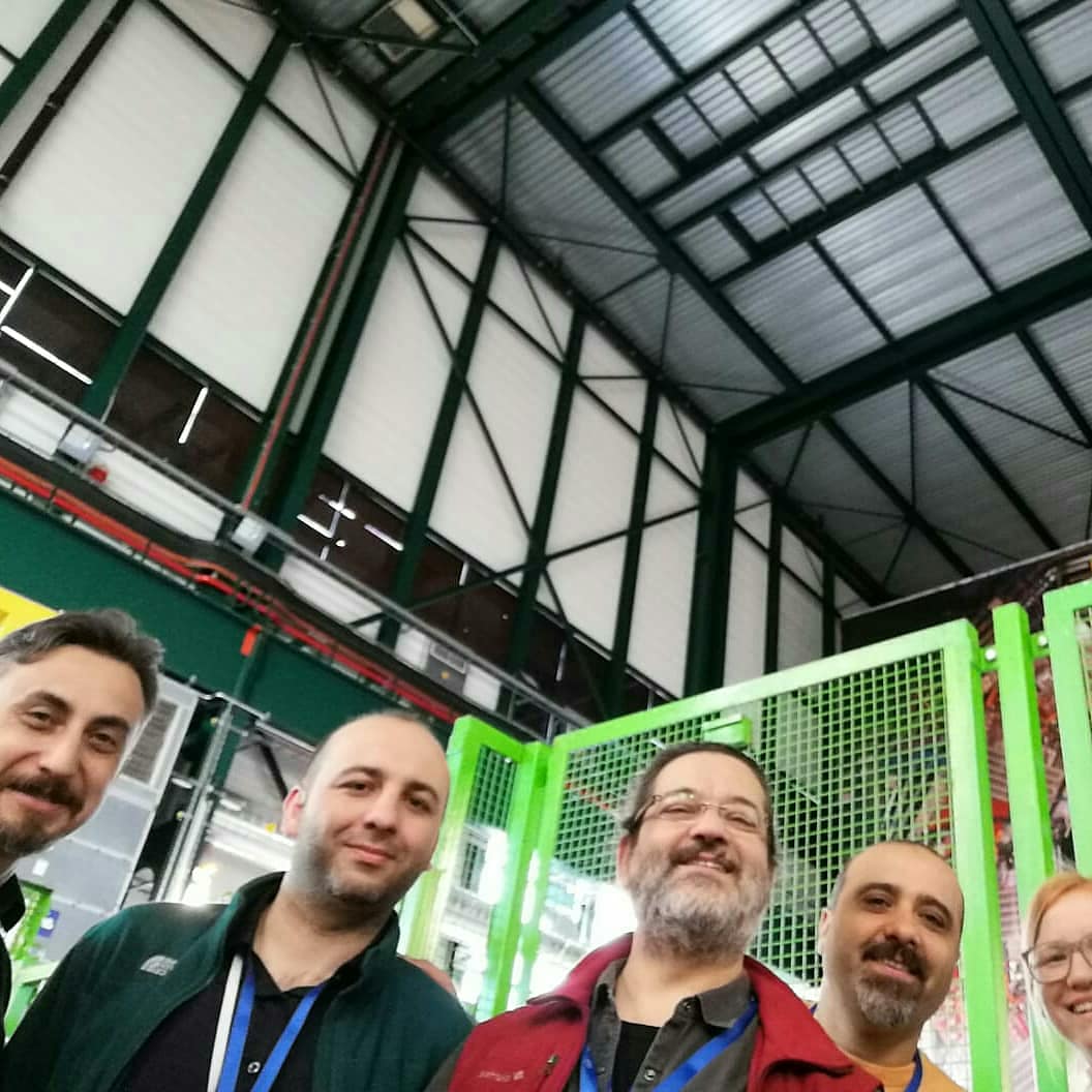 ak100adnan's tweet photo. CMS, Büyük Hadron Hızlandırıcı (Large Hadron Collider, LHC) içinde yer alan, genel amaçlı bir detektör.
https://t.co/uM7EX0AREl
https://t.co/9mcMgp2j3W
https://t.co/wS0t3FvGsT
@CERN #cern #cms #compactmuonsolenoid #ttp #ttp10 #turkishteacherprogramme #suisse #switzerland https://t.co/yjV78FuSia