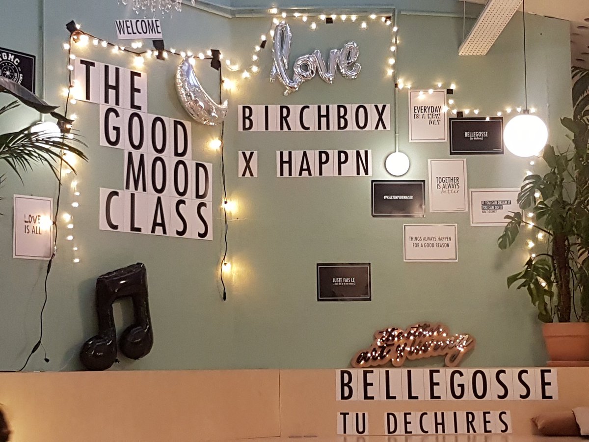 sylvieung's tweet photo. Être rejeté pour qui on est intrinsèquement est dur à gérer en ce moment.
Cette #tgmc ne pouvait pas mieux tomber 🙏 !
Merci @SOPHIETREM, l'équipe #thegoodmoodclass, @happn_app, @BirchboxFR de nous permettre de faire le plein de good vibes et de self love ❤️❤️❤️ https://t.co/3Dz7SzRo8d