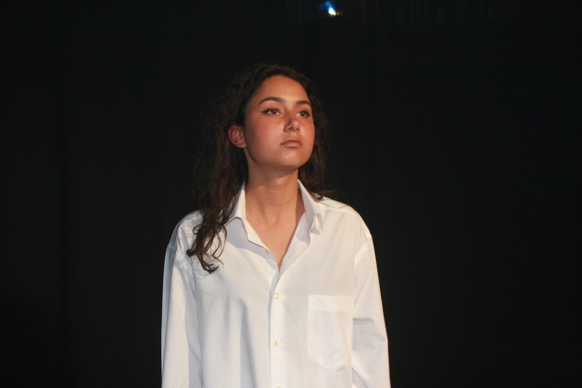 Bululu2120's tweet photo. #Almasrotas

Cuatro mujeres inmersas en sus ideales, luchan a contracorriente contra una sociedad autoritaria que no les deja avanzar.
#teatromadrid #drama @MadridTeatro 
Sábados 1, 8, 15, 22 y 29. A las 21:00h. Febrero. 

Con una nota de 10 en @atrapalo 
https://t.co/LGExkhvOR3 https://t.co/zmhlvmPJM6