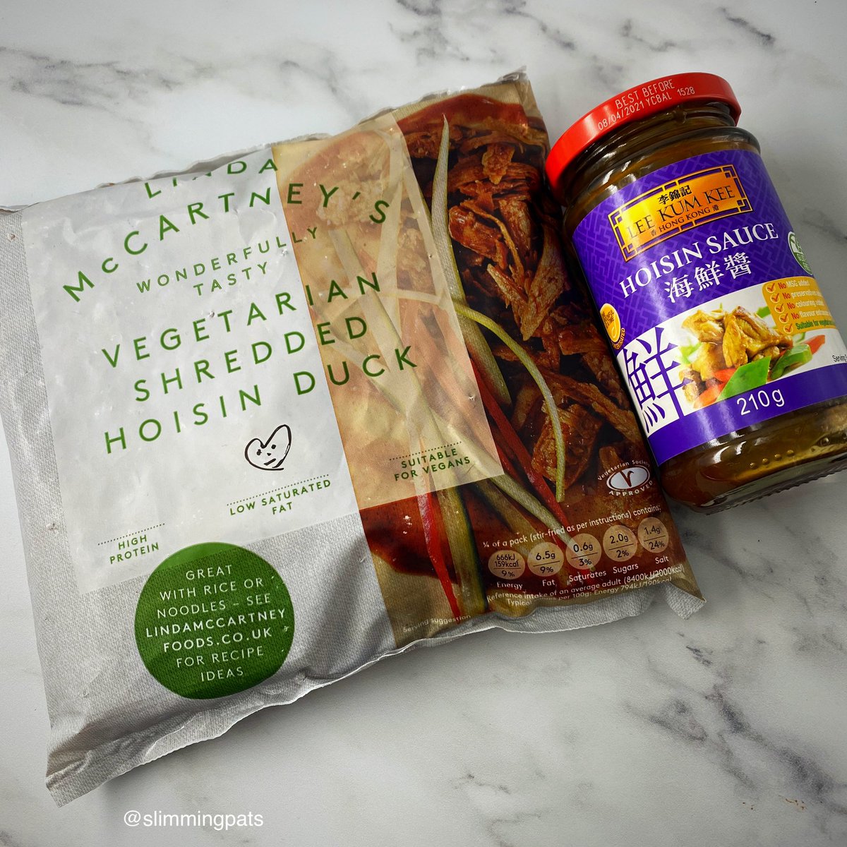 Delicious #meatfree Linda McCartney duck on a #ww wrap with <a href="/LeeKumKeeEurope/">Lee Kum Kee Europe</a> hoisin sauce <a href="/jdseasonings/">JD Seasonings</a> #chips cooked in the #actifry <a href="/TefalUK/">Tefal UK</a> #slimmingworld #slimmingworlduk #weightloss #diet #weightlossjourney #sw #swuk ❤️