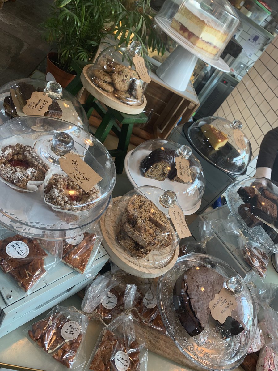 If there is a better place for cakes in Dubai than <a href="/RoseleafCafe/">Roseleaf Cafe</a> in Al Qouz Garden Centre then I’m not aware of it, top quality. That Victoria Sponge is just mouthwatering 🤤