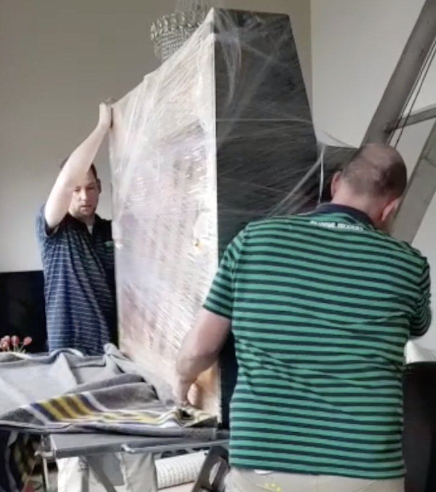 jvsanten's tweet photo. Geslaagde verhuizing van piano in Siddeburen! Bekijk hier onze aanpak: https://t.co/pfpM2y1Tgy https://t.co/ni9SNlxNvk