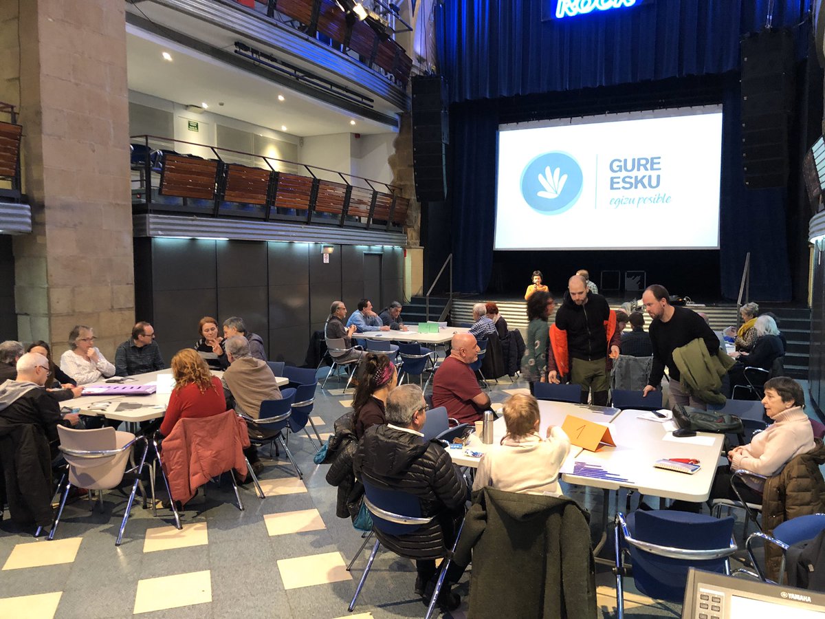 Abian da <a href="/gureeskubilbo/">gureeskuBILBO</a> -k world kafe modura antolatu duen GOGOETA