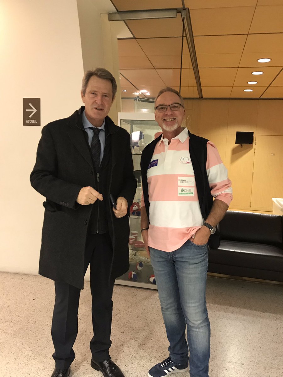 YanBaudoux's tweet photo. Ce matin à Marcoussis avec Michel Lauzzana Député de Lot et Garonne pour le premier colloque Rugby à 5 Sport Santé pour représenter Les Armandy’s. https://t.co/bgp42Fovqw