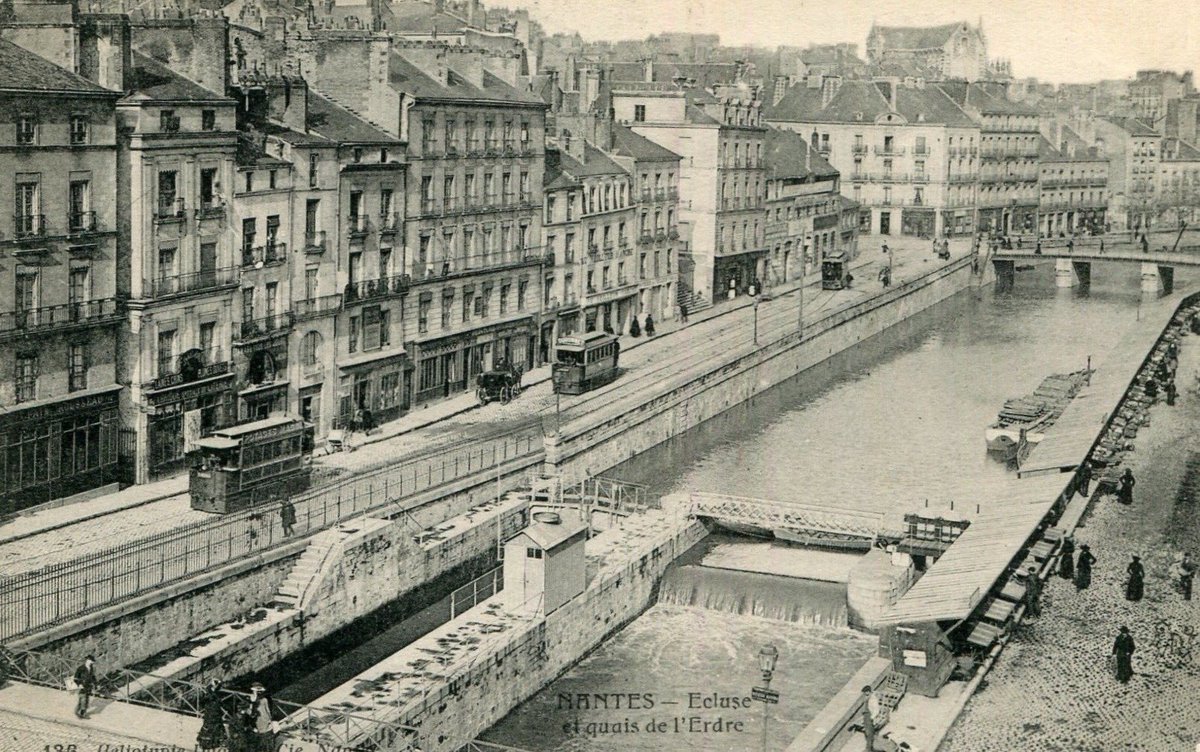 NantesVintage's tweet image. #Nantes ancien lit de l’Erdre, aujourd’hui cours des 50 Otages #Bretagne #emojiBZH vers 1900