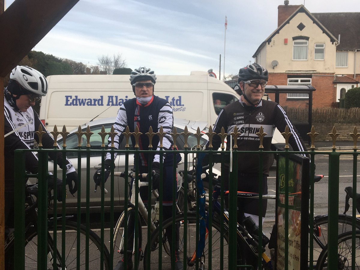 TeamVSprintRide's tweet photo. Early start today for V-Sprint Riders on the monthly 💯 mile challenge
A good training session for @MikeHopkins13 in his preparation for #GT15 One Day Ahead Tour De France Charity Ride
#OTTNA https://t.co/EDHYRh8H1Z