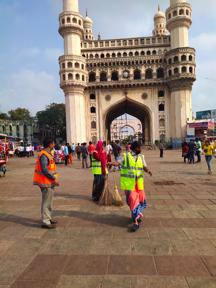 CharminarDc's tweet photo. Sanitation inspection at charminar #swachhyd #teamghmc @bonthurammohan @GHMCOnline @CommissionrGHMC @ZC_Charminar @AMOH10GHMC @acitghmc https://t.co/mic2okZqxl