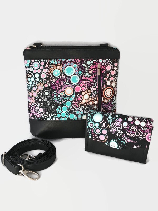 Good morning.  Here are my latest listings over at The British Craft House.  Available as a set or separately thebritishcrafthouse.co.uk/shop/bees-atti… #tbch #shoptbch #ukgiftam #crafturday #ukgifthour