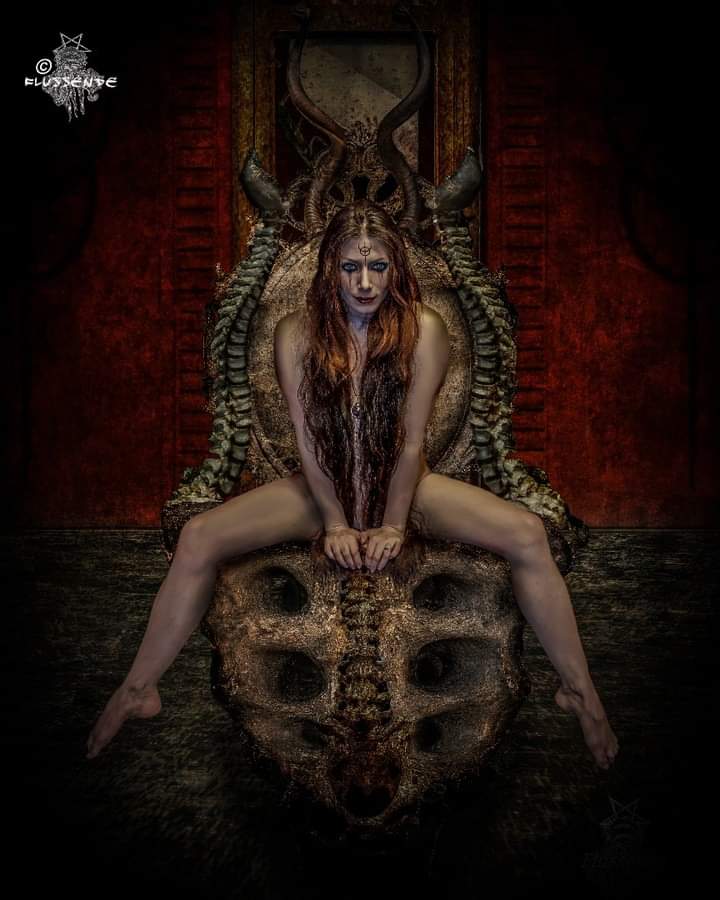 Flussende_'s tweet photo. My ETSY is up and running https://t.co/pzkGAUturH https://t.co/ILOjtS0i0D