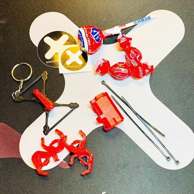 XFrames_oficial's tweet photo. Ya estamos terminando los packs MDP para nuestros pilotos X Frames. Aunque nos queda alguna sorpresita mรกs por desvelar... Are you ready? ๐๐๐ #chromoX #xframes #owndesign #fpv #fpvrace #fpvracing #race #racing #awesome #red #3d #3dprint #3dprinting #โฆ https://t.co/bjz8pQnBJd https://t.co/44tC9eajZ8