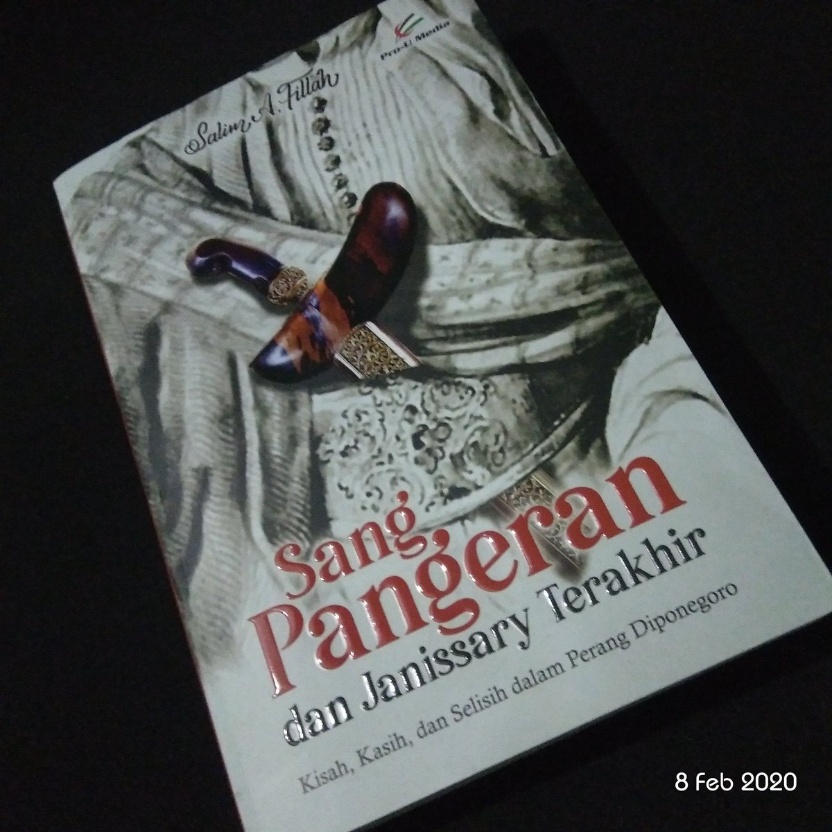 TokoNofit's tweet photo. Siapa yang belum baca Buku #sangpangeran karya ust @salimafillah ? Akhir pekan baca buku bergizi ini pasti seru banget. Buat yang mau baca tapi belum punya bukunya, klik sini ya:

https://t.co/RcL1nKJFTm https://t.co/poDQ6MXXM9