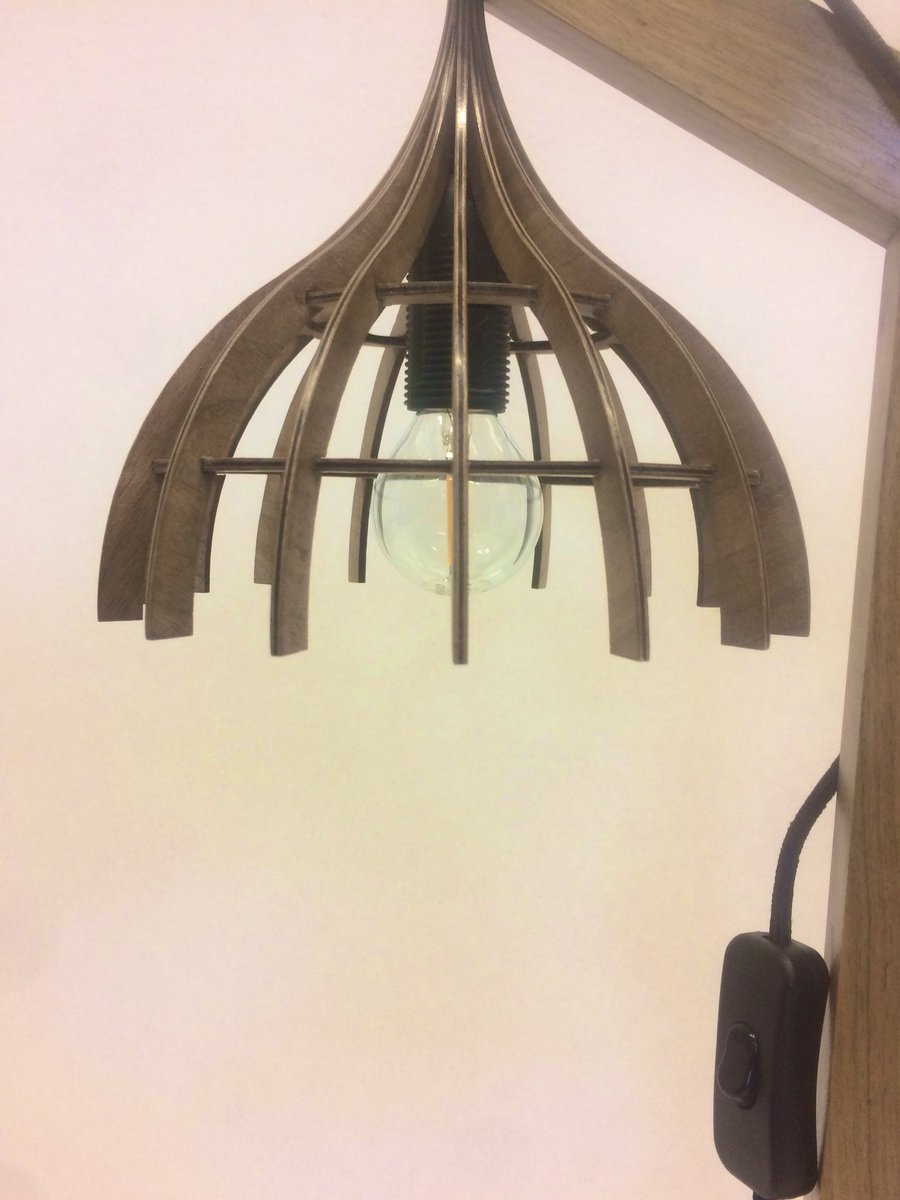SebastienMD's tweet photo. Lampe en noyer français réalisée en formation.

#bois #ebeniste #ebenisterie #ebenisteriedart #faitmain #artisanat #artisanatfrancais #artisanal #metiersdarts #madeinfrance #wood #woodcraft #woodwork #cabinetry #cabinetmaking #cabinetmaker https://t.co/pzhr34nRLG
