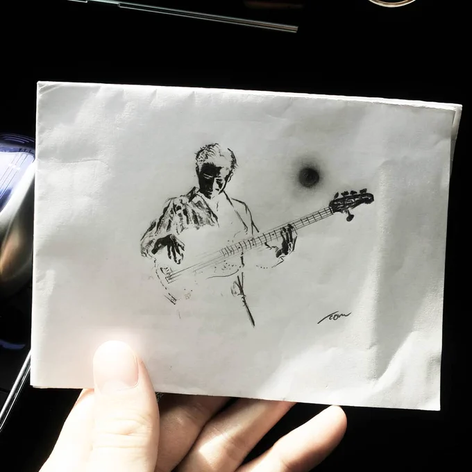 昼休み車内アート11

#新井和輝
#kinggnu

@K_and_his_B
@KingGnu_JP

#pencildrawing 