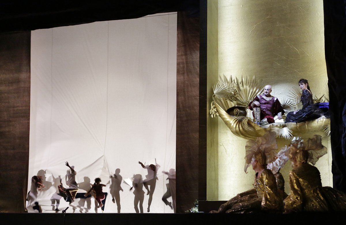 Rof_Pesaro's tweet photo. 🎥 Domani alle 10:00 su @raicinque in occasione del’anniversario della nascita di #Rossini e quello della scomparsa di #LucaRonconi verrà trasmessa #Armida nella produzione #ROF2014 🧙♀️
#ROFArmida https://t.co/siyn3DxrEh