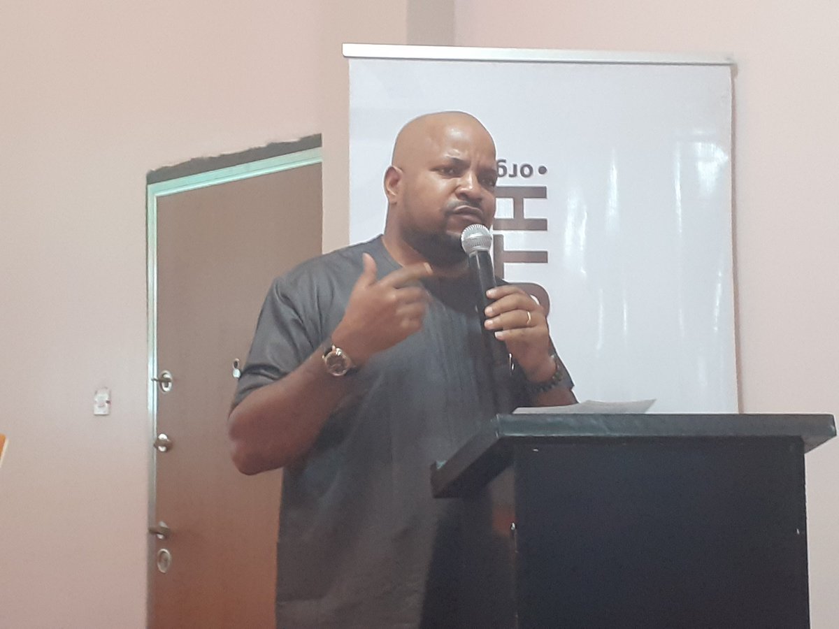 StartupSouthNg's tweet photo. #StakeholdersSummit
@hartng on now. https://t.co/JEc3OQff2H