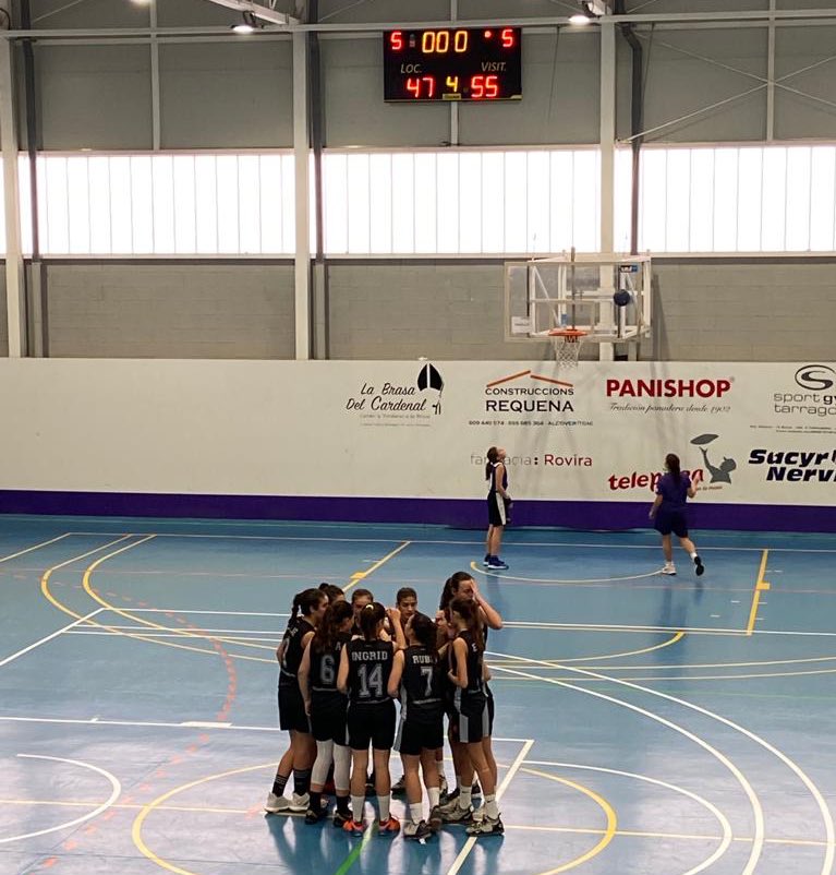 FemeniMaresme's tweet photo. Final a Tarragona amb victoria per les jugadores de @julicliment i amb resultat final @TGNBasquet 47 🆚 55 #InfAFM. Enhorabona equip! https://t.co/O85RaXWO0n