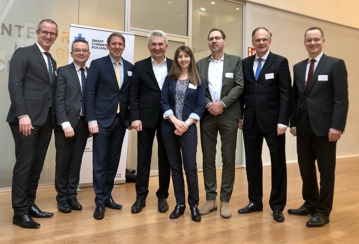 40 Millionen Euro - der neue TechVision Fonds hilft Startups in der Region mit Gründungskapital. 

Ich bin stolz, dass die Stadtsparkasse MG bei dem Programm zur Förderung von Existenzgründung, Forschung und Transfer dabei ist und so das Gründerklima in der Stadt weiter stärkt.