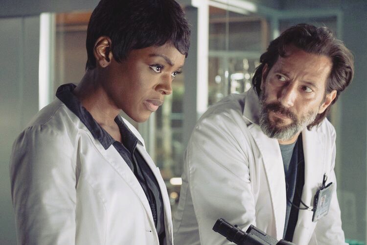 dailyhicusick's tweet photo. Taking you back to last year with Ianβs role as Jonas Lear in The Passage. We loved seeing him in a white coat! Happy Saturday!
#DrJonasLear #ThePassage #HenryIanCusick https://t.co/5wT6heyw0r
