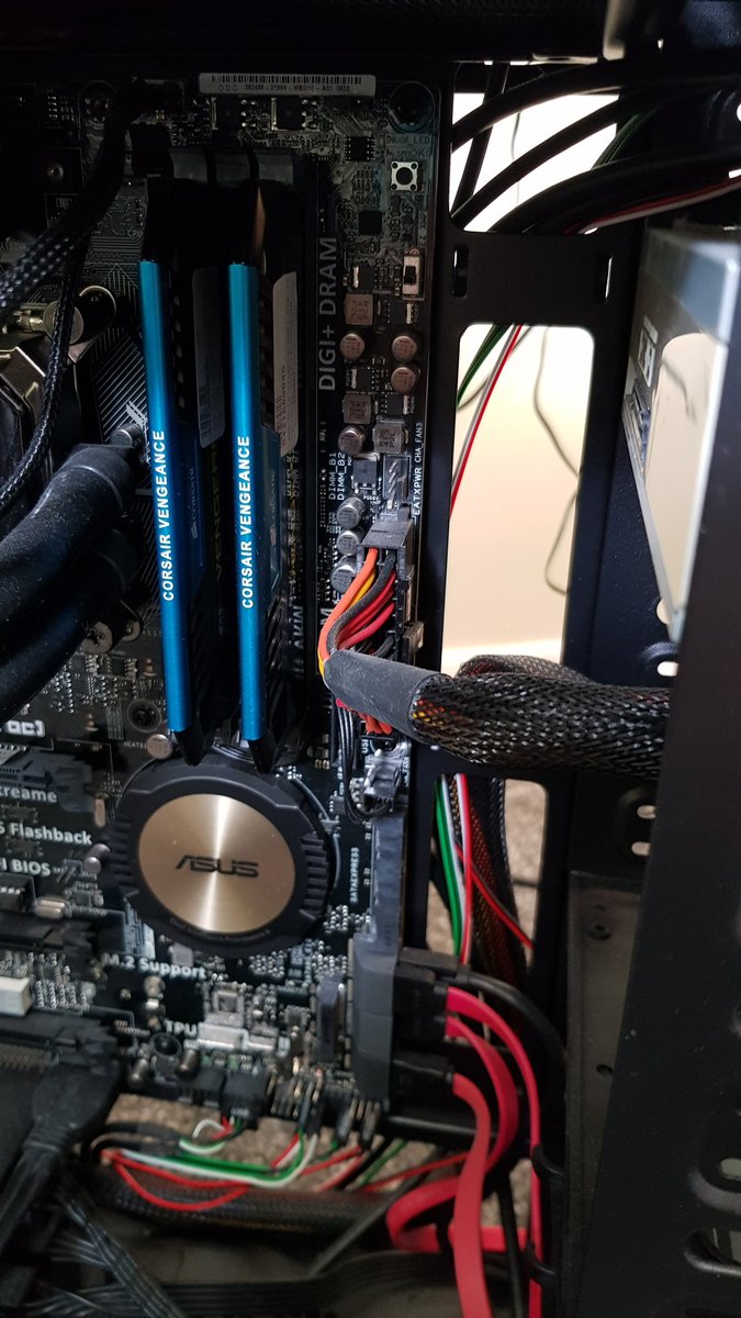 PSJMaps's tweet image. I hate trying to fix this 2nd computer.

Shuts off after about 3 seconds and goes into reboot loop.

No beeps. Nothing. Switched around &amp;amp; used 1 stick of RAM. All ext cables &amp;amp; connected storage removed. No difference.

New PSU? CPU?

#corsair #psu #computerfixing #cpu #itsupport