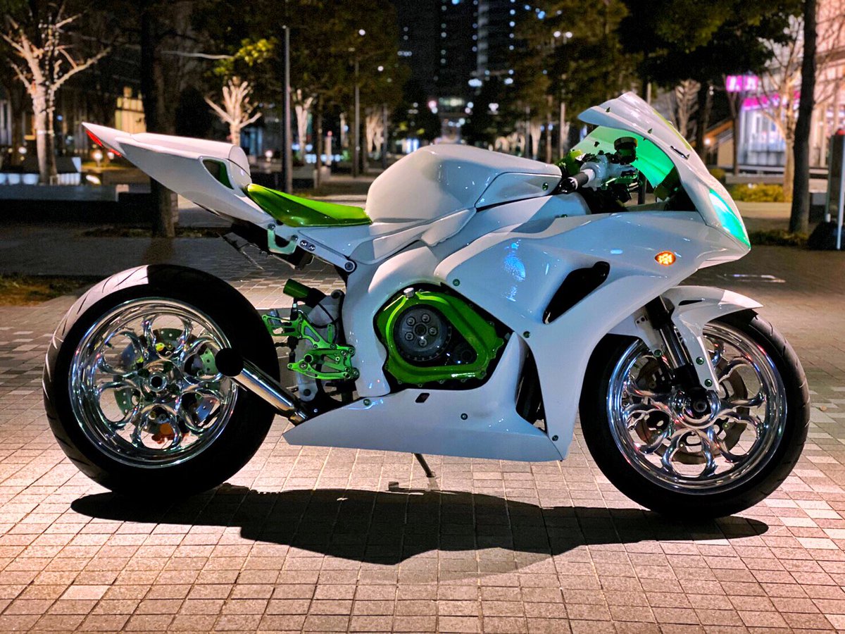 Atsu 全日本白いバイクはかっこいい選手権