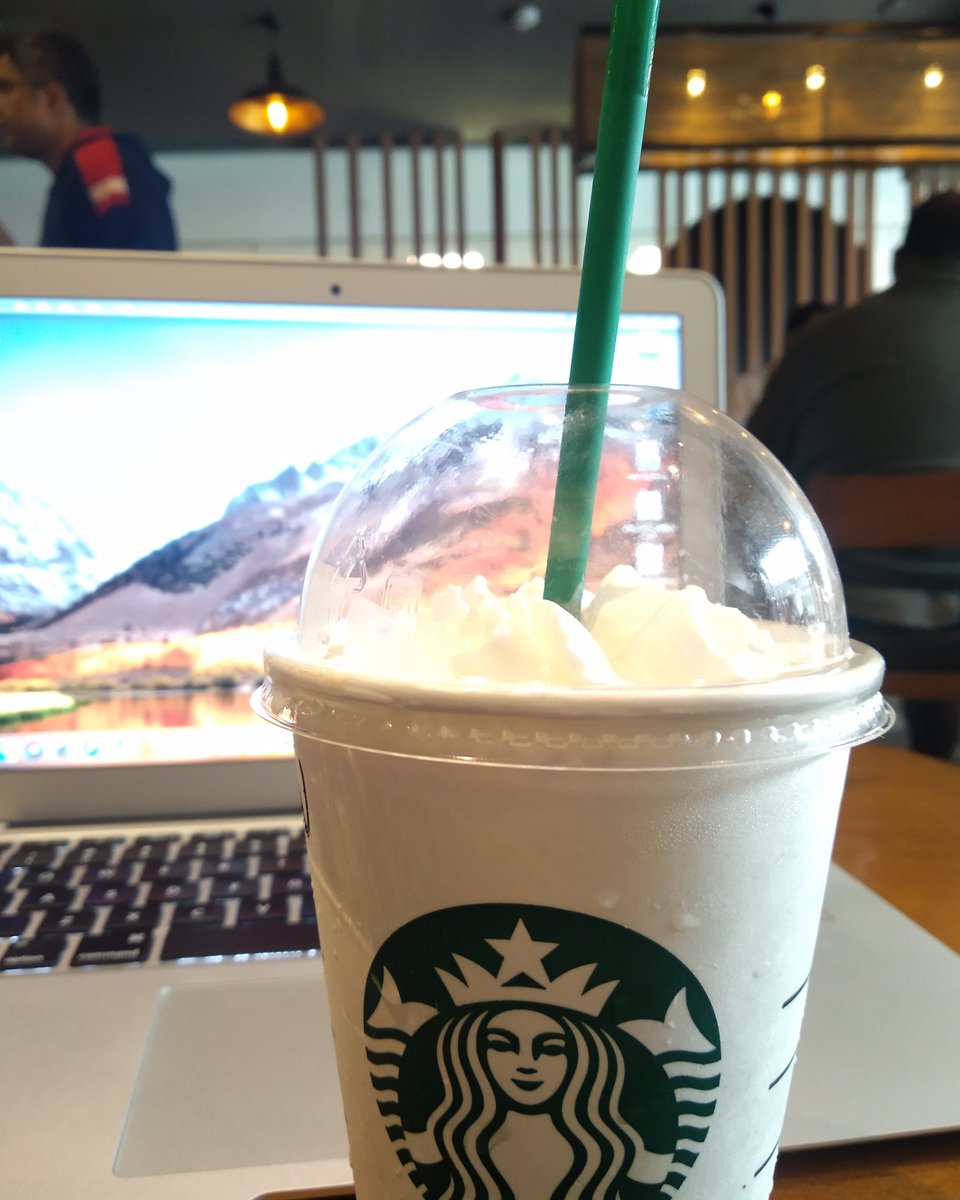 sadia2301's tweet photo. It's a brew-tiful day 
🌟bucks https://t.co/CljVhlUFJK