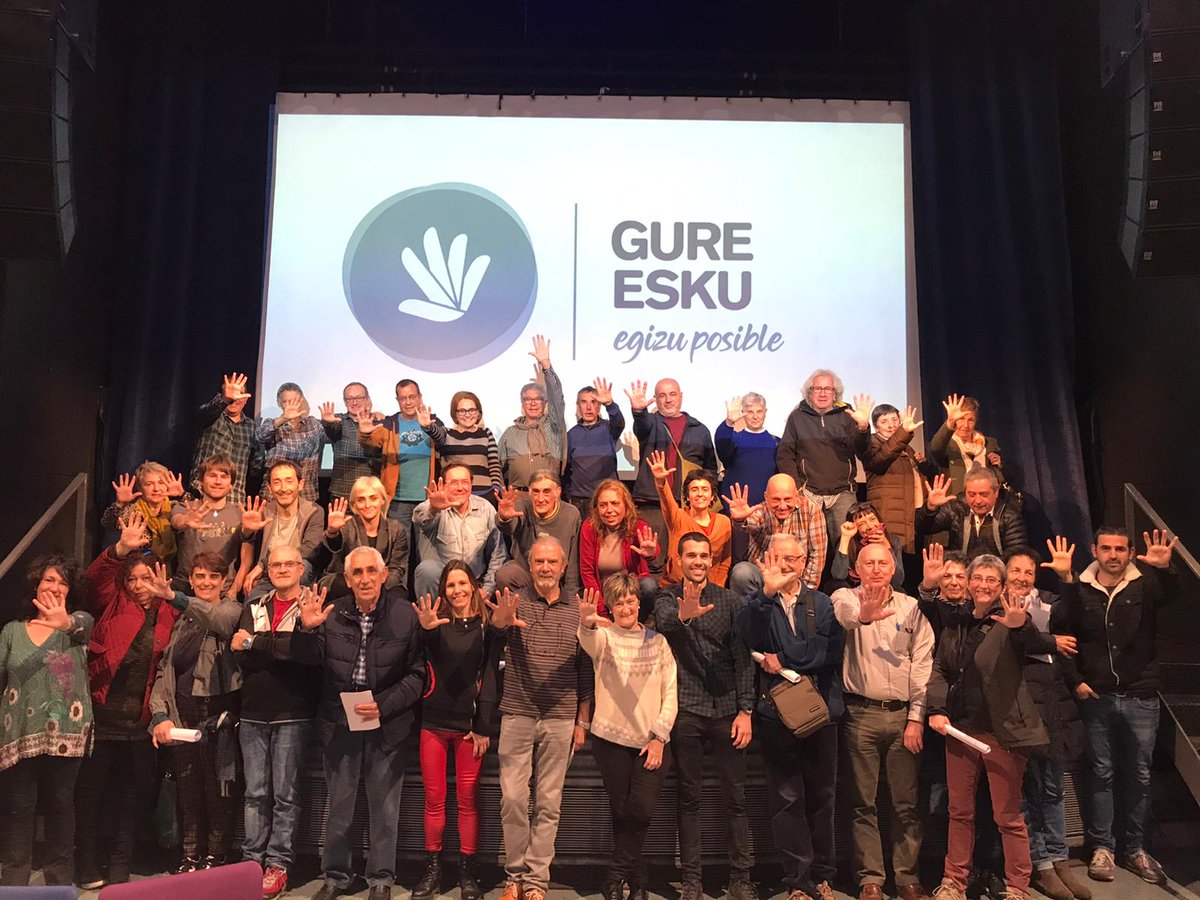 Eskerrik asko gaurko saioan parte hartu duzuen guztioi! Elkarrekin indartsuago eta geldiezinak gara!
Erabakitzea gure jendartean eta gure bizitzetan normaltasunez sartu arte lanean segituko dugu!
🖐️<a href="/Gure_Esku/">Gure Esku</a>
<a href="/GureEsku7kale/">GED 7 Kale</a> <a href="/GEDDeustu/">🎗GE Deustu</a>