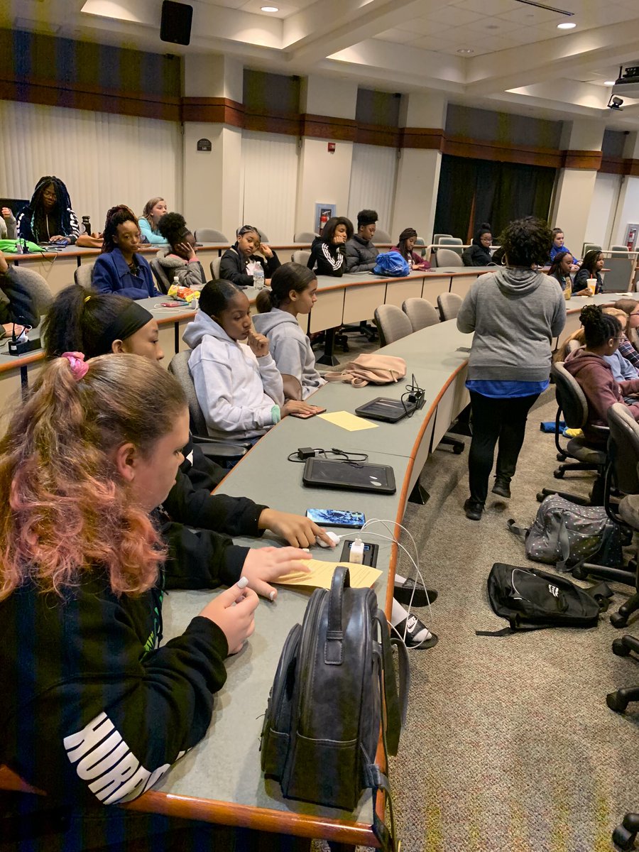 STEMCampPDCCC's tweet photo. Kisha Robinson, email development - our NEPRIS speaker for today! @LearningVerizon #STEMstories #girlsinstem @irvin45038313 @siencmatters @kimberlyeure08 @jilmizelle @odu_engineering @RebeccaCorbin7 #SeeOneToBeOne https://t.co/AIOjWImhbt