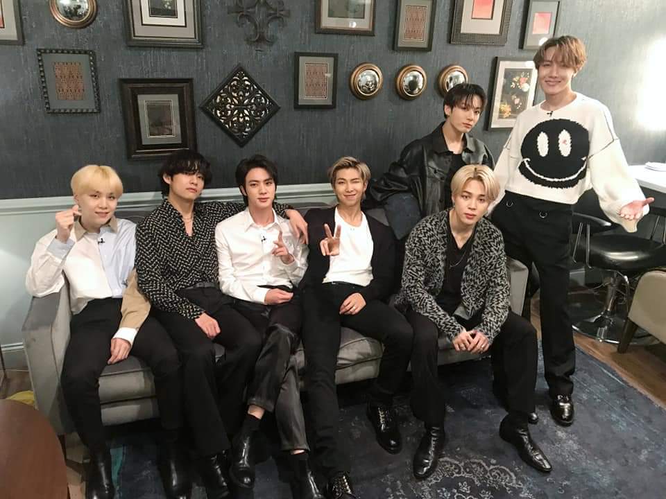 MyCuteTaejin's tweet photo. Quiero cumplir mi sueño de conocerlos YA! Me cansé de verlos solo en mi celular 🥺✨ #MOTSTOURLATAM 🇦🇷 https://t.co/lE53tRMHGZ