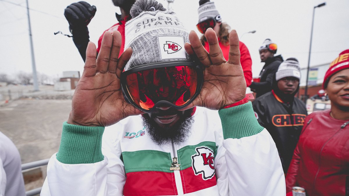 Chiefs's tweet image. Let's do this every year 🎉