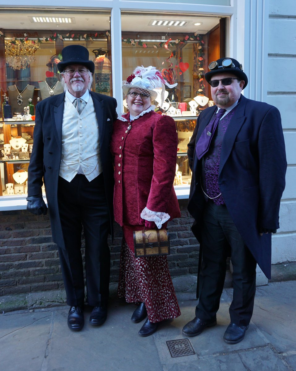 W_Hamond's tweet photo. 🎩We hope everyone visiting Whitby for the Steampunk Weekend is having a wonderful day!

https://t.co/YXfbwdZnNU

#whamond #whitbysteampunkweekend #whitby #steampunk #whitbysteampunkweekend2020 #finejewellery #steampunkjewellery #gothicjewellery https://t.co/DrqB2eDZhc