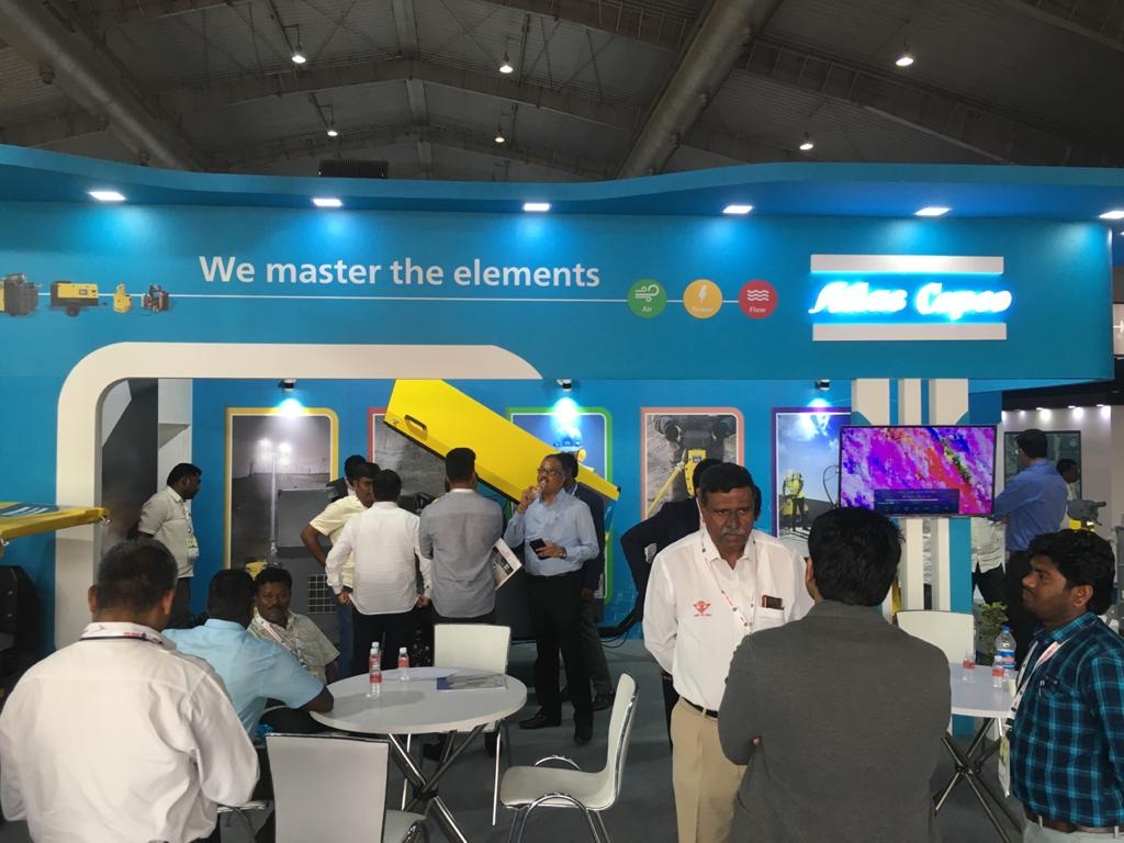 AtlasCopcoIndia's tweet photo. Stona 2020 @ Bengaluru witnessed Atlas Copco's Portable Air Division showcase it's innovations in portable air compressors, light towers and handheld tools.
#MasterTheElements #AtlasCopcoIndia #PortableAirCompressors #ShowTheEnergy
Visit us @ https://t.co/VJqfXcHcha https://t.co/xZeg8ukS23