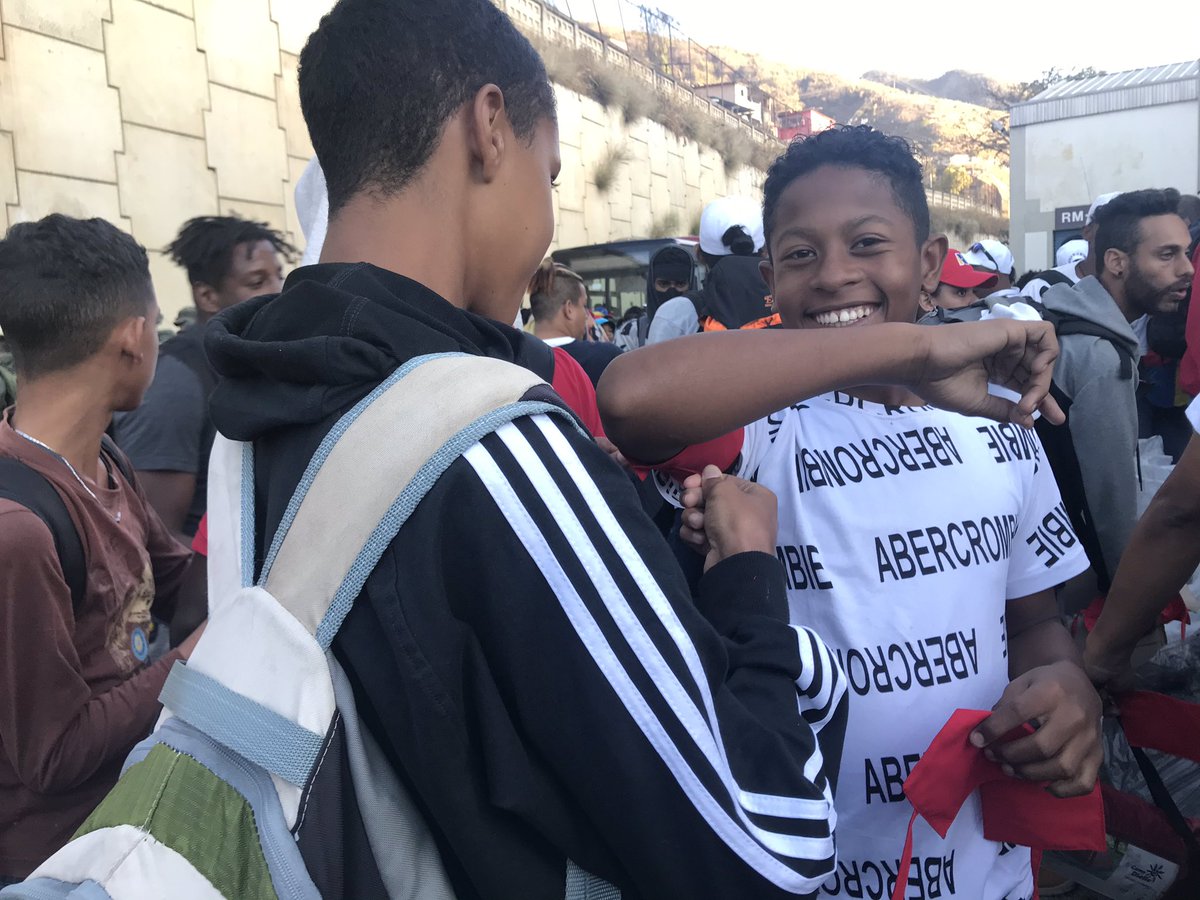 pinfantea's tweet photo. No podemos optar entre vencer o morir ¡Necesario es vencer! ✊🏽🇻🇪 

Arrancamos desde Las Adjuntas #Caracas ”El Camino a La Victoria! 🇻🇪🇻🇪 ¡Juventud LEAL! 

#8Feb
@NicolasMaduro https://t.co/XNybh5Zut6