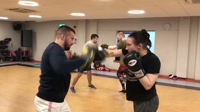 KDA_Tweets's tweet photo. Let’s train! #martialarts #kickboxing #mma #boxing #lols #padwork #padworkdrills #training #crayford #sidcup #kent @david_miaowey @primarkgirl2019 smashing it! https://t.co/AGz9gDOFTb https://t.co/Fgc6btC1t1