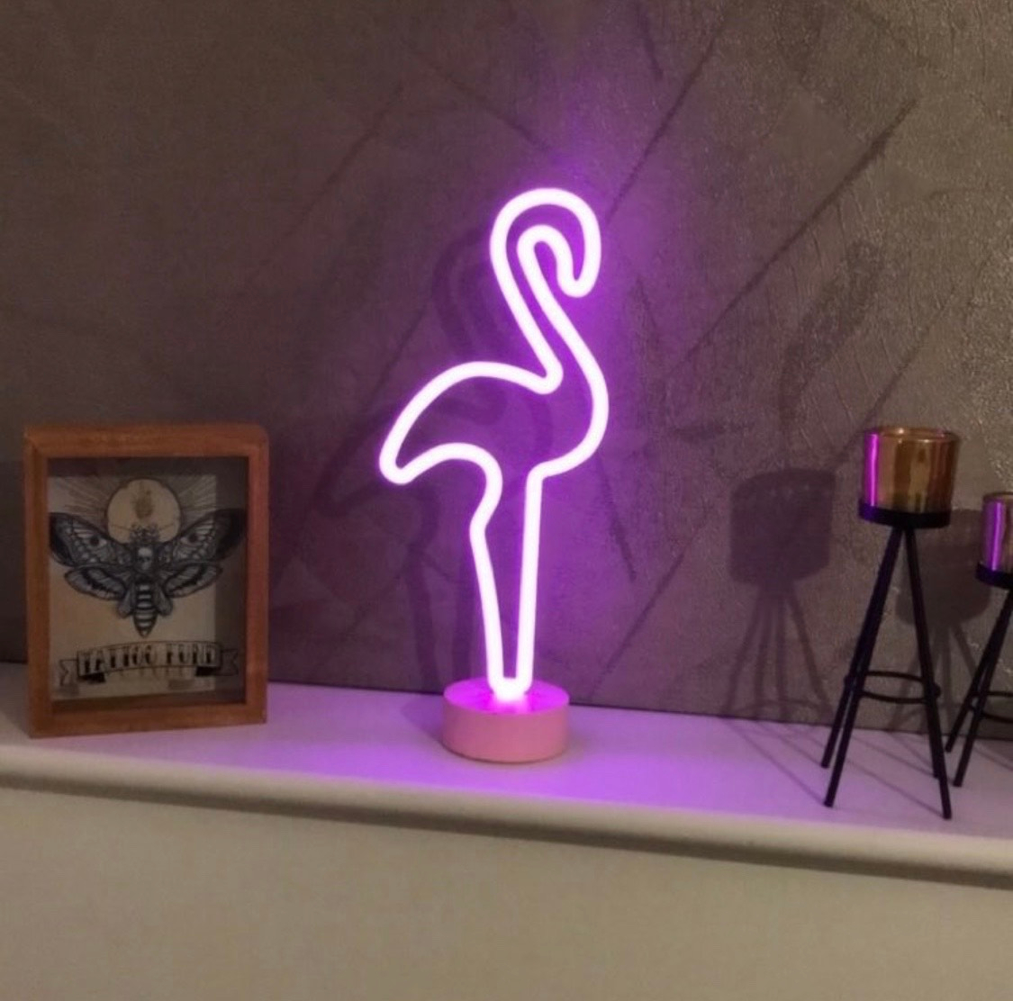 FLAMINGO LOVE💞⁠
⁠
Don't forget we have 10% off ahead of Valentines! Our flamingo neon light is a firm best-seller - order yours today for a lovely surprise for your loved one!⁠

Shop now: etsy.com/uk/listing/720…

#interiors #interiors123 #interiors125 #homeinteriors