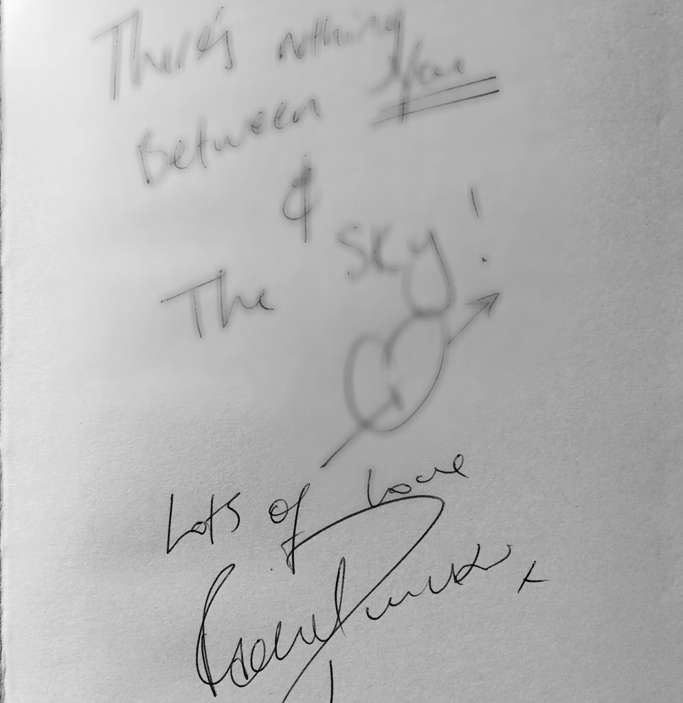 Want to win a signed <a href="/ComeFromAwayUK/">Come From Away UK</a> programme &amp; CFA notebook with a personalised message from @racheltucker1? 

All you have to do it retweet this tweet &amp; give us a follow 👍

(Ends 8/2/19, 11:59pm. Must be following to enter)