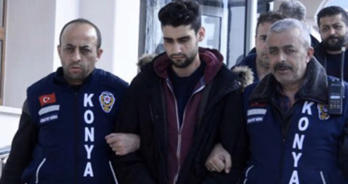 O olmasaydı bir kadın cinayetini daha konuşacaktık. Sokak ortasında kimse yardım etmemiş mi diye isyan edecektik. 
Etti işte, Adı Kadir. Bugün Kadir ceza alırsa yarın sokakta başımıza geleceklere herkes sessiz kalacak. Kadir hepimizin vicdanıdır. Sahip çıkalım! #kadiricinadalet