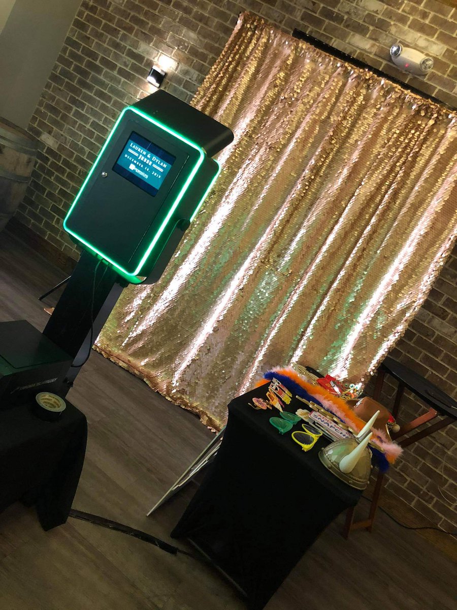 csraphotobooth's tweet image. Our Lumia setup at The Foundry.