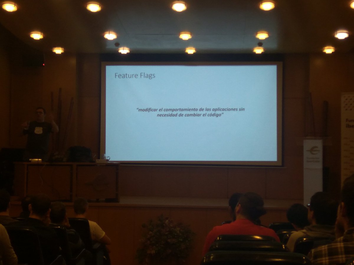dielop101's tweet photo. Mañaneo en Logroño, charla de @RiojaDotNet con @DevNicoOps @BrotoMur. Pasar la niebla desde las tierras mañas ha merecido la pena! https://t.co/I8UVFRv2xz