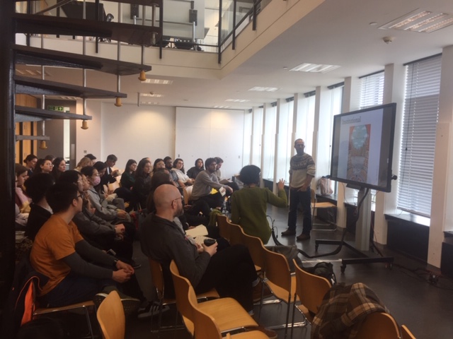 doina_petrescu's tweet photo. Many thanks to #MarcoAparicio #DavidHamou @anametropolitan for stirring a rich debate this Wednesday 5feb @SSoA_research about the #becomingcommon of public institutions within the #municipalist project in #Spain and beyond https://t.co/A6Q4LaORzG