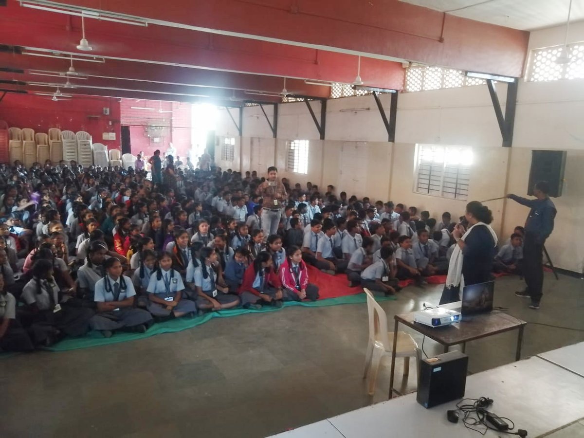 aniruddhasadm's tweet photo. '@AniruddhasADM has introduced custom designed #DisasterManagement course for 8th Std #students as per their syllabus. First such course was held at G. J. Vartak Vidyalaya, #Vasai West. 400 students of Std 8 participated in the course. https://t.co/3KCovoWx4v