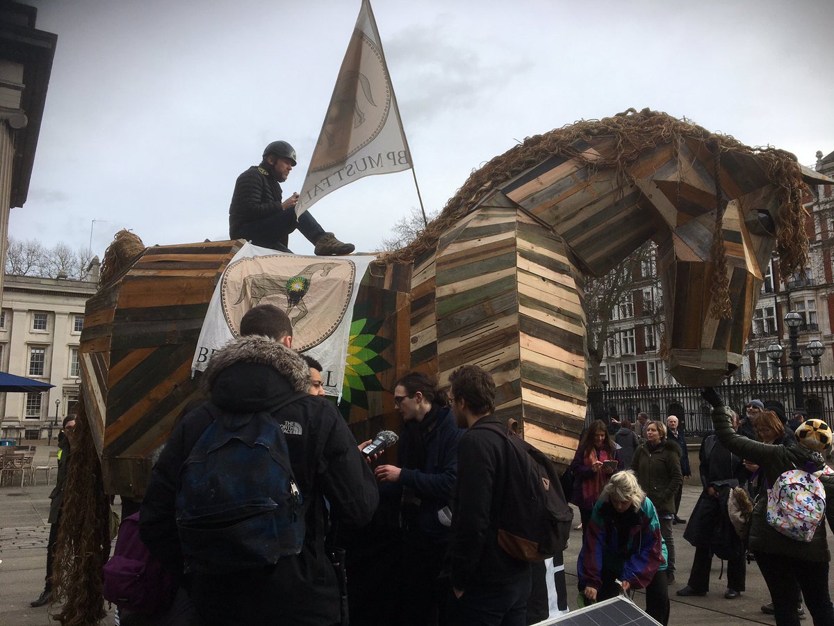 zoe_lafferty's tweet photo. Come join us today @britishmuseum for #BPmustfall
I will be in the art workers room talking about #QueensOfSyria and #artswashing https://t.co/v0I7XqBoNe