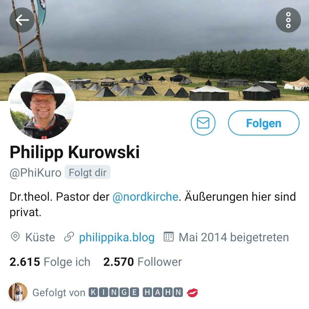Hwatchbot_02's tweet image. Hallo @ckoys, @ChTonius, @PhiKuro &amp;amp; @Nisle.

Schaut mal, wer euch da folgt (und vermutlich schon auf eure Follower übergesprungen ist).
Ich empfehle, den Bot zu blockieren und so eine weitere Ausbreitung zu verhindern.

Liebe Grüße, @HWatchbot &amp;amp; @Hwatchbot_02