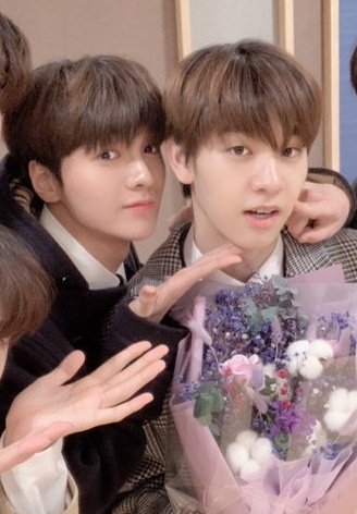 Junho did that 'this-is-my-dongyun' pose uWu #junho  #dongyun  #somcha