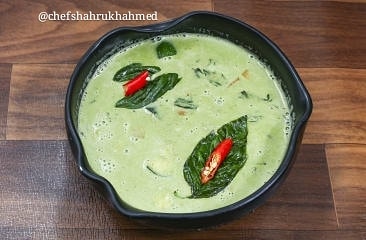 Thai green curry
.
.
.
.
#chefshahrukhahmed 
.
.
.
.
#chefs_eye #chefaticalavitadabomber #chefoninstagram #chefofinstagram #chef💯 #chefroll #chefapron #ironchefcanada #chefleyla #cheftalks #cheflifemagazine #ironchefcanada