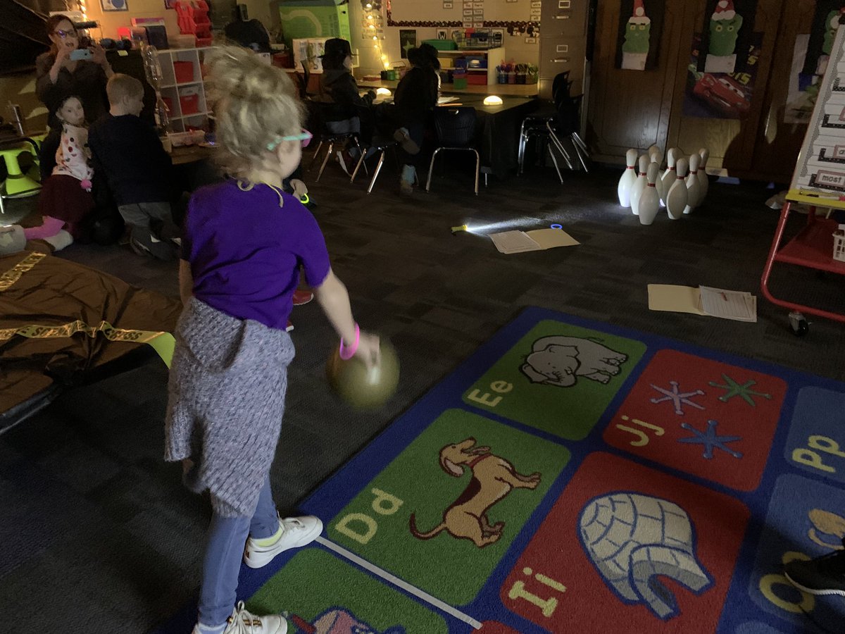 AmberTudor2's tweet photo. Devious number 99 did not want 100s day to happen so he kidnapped Zero the Hero! Our secret agents completed 8 missions and cracked the case! Happy 100 days of school! #piedmontfocus #firstgrade #piedmontes https://t.co/VrBv0eHkOw
