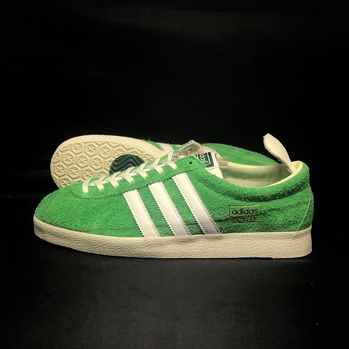 adidas gazelle size 14