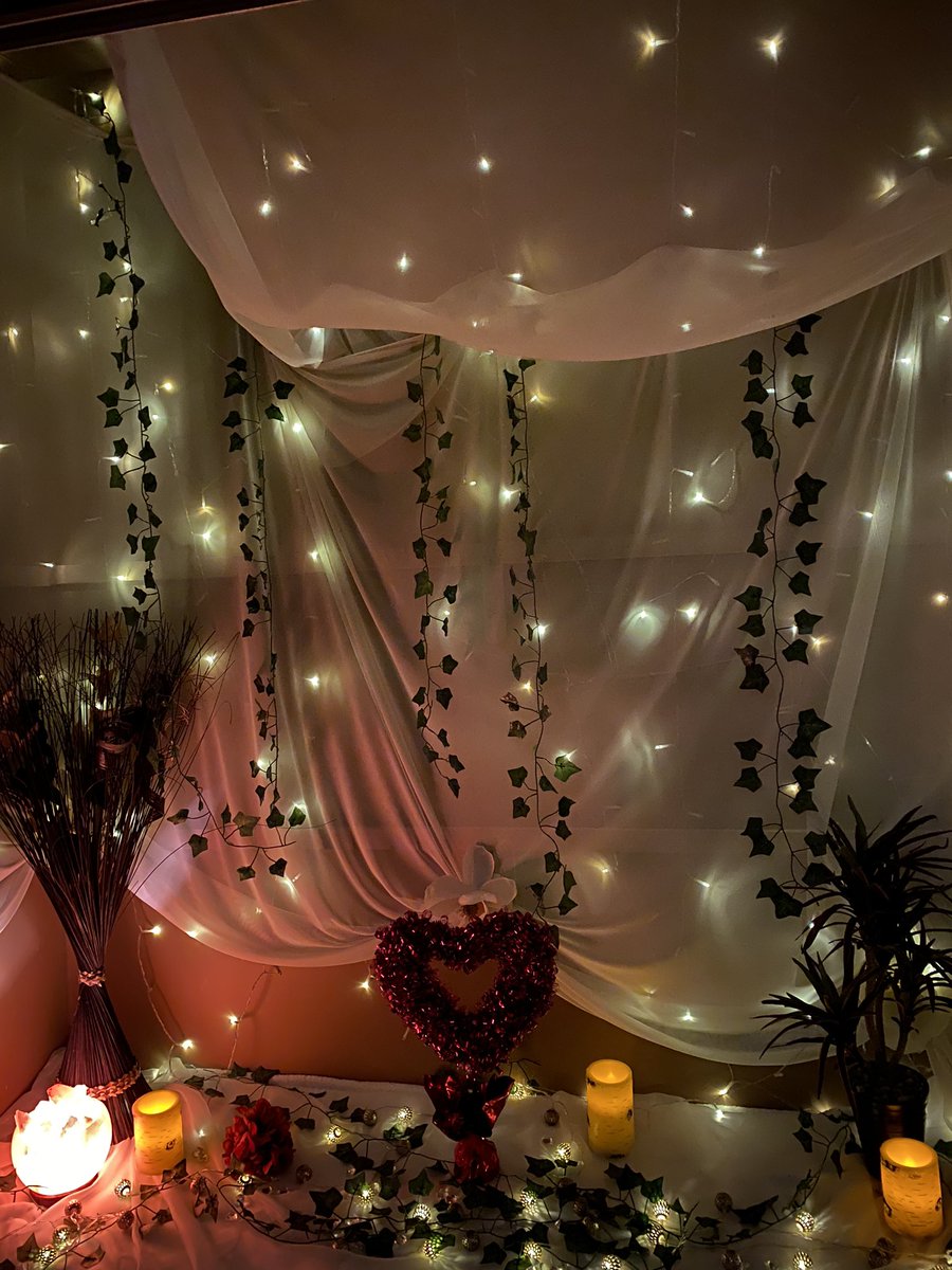 Celebrate Valentine’s Day with us ❤️ Book a couple spa day or visit us online and buy a gift for your Valentine 💞
swayspa.com/gifts 
#valentines #gift #giftsforher #giftsforhim #giftideas #couplegoals #couple