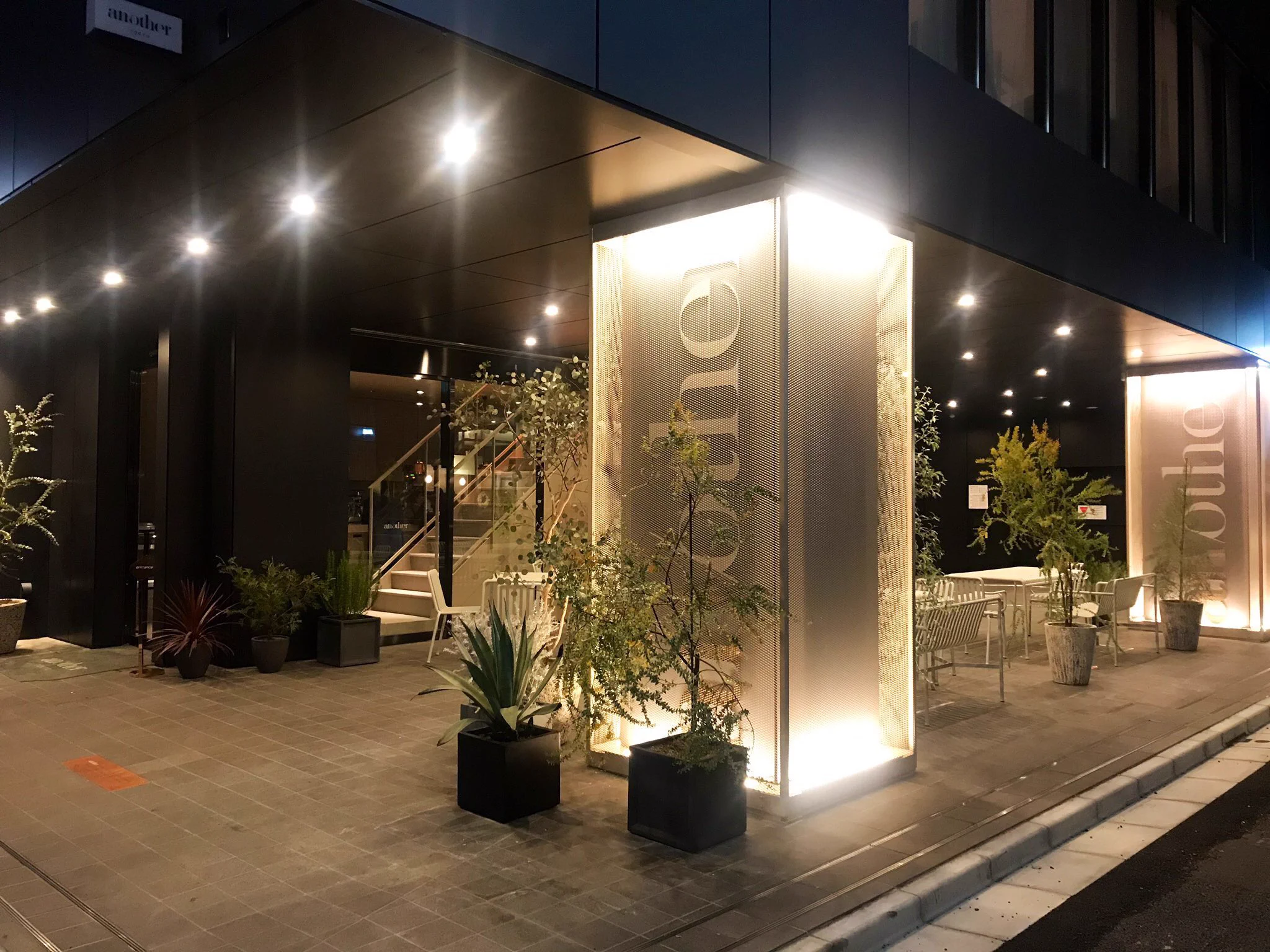 an/other TOKYO、オープン当時に招待していただきました！近未来的なロビーとか、個室の作りがめっちゃ良かった。  