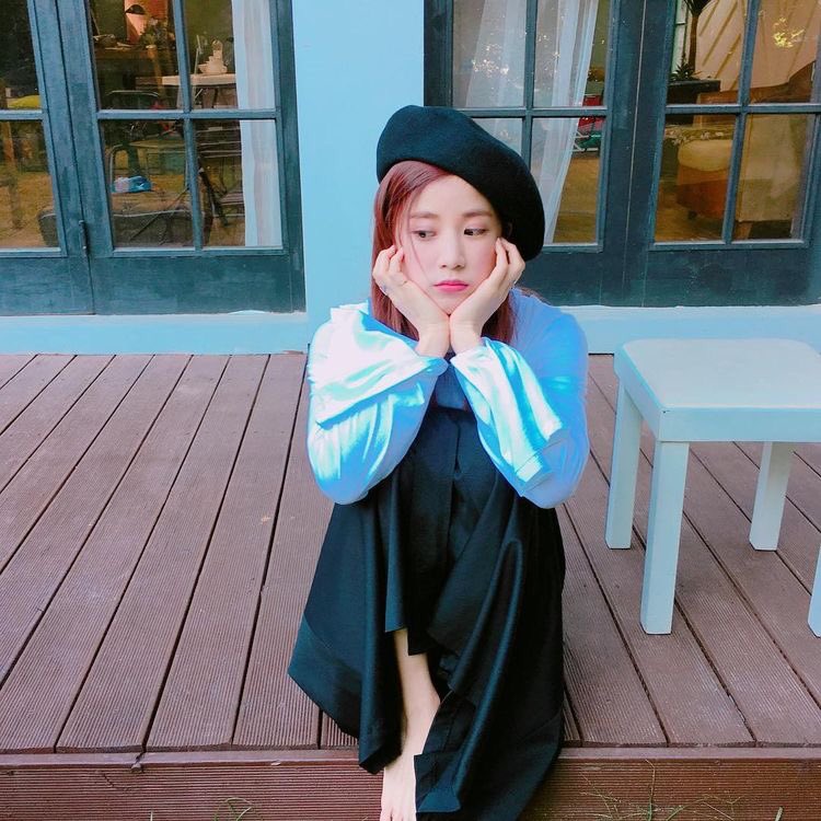 cookiespie91's tweet photo. Ga ada yg mau mutualan sekalian fambest gitu? Alone akutu baru bek :( 

#roleplayerindonesia 
#roleplayer https://t.co/AZhN7qFetv