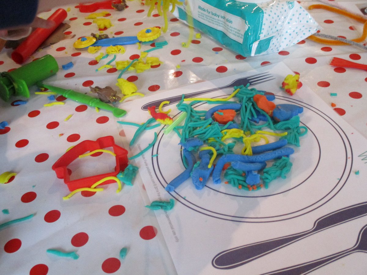 LancsLibraries's tweet photo. Great fun at @HarrisPreston #HarrisLibrary for Create and Play Play-Doh #healthandwellbeing #playdoh event https://t.co/cJMKKK0TkD